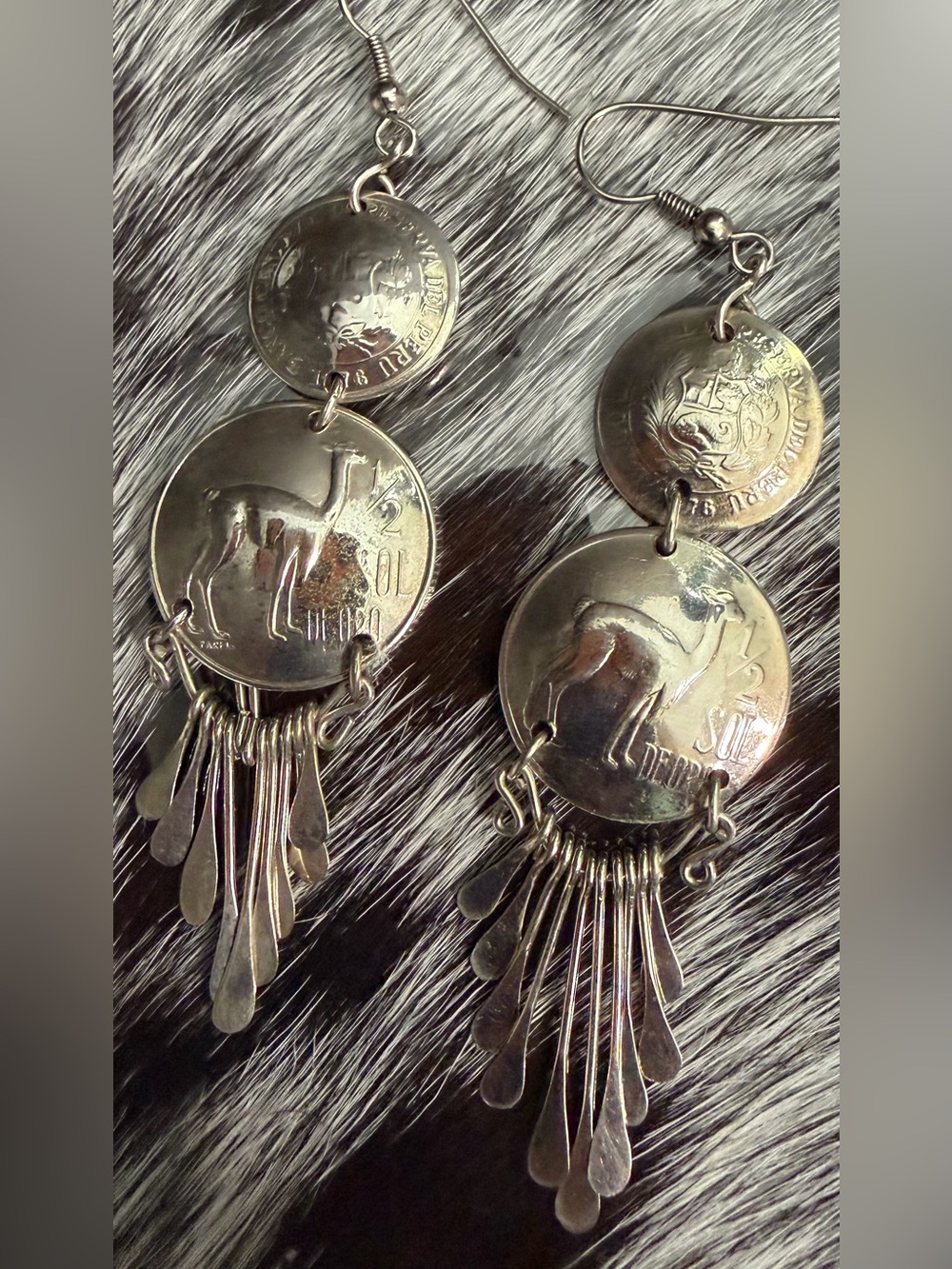 Vintage Peruvian Coin Fringe Earrings – ½ Sol de Oro & 10 Centavos – 15.45g